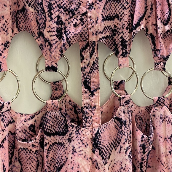 LF Pink Snake Print Romper - Picture 7 of 8